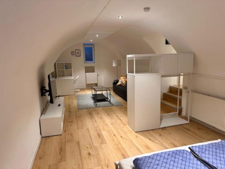 Especially Souterrain Apartment Heilbronn Eksteriør billede